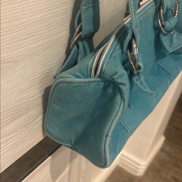 Elegant Blue Handbag - Picture 10 of 13